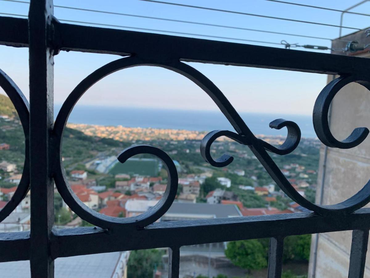 Appartamento Il Nido delle Rondini Formia Esterno foto