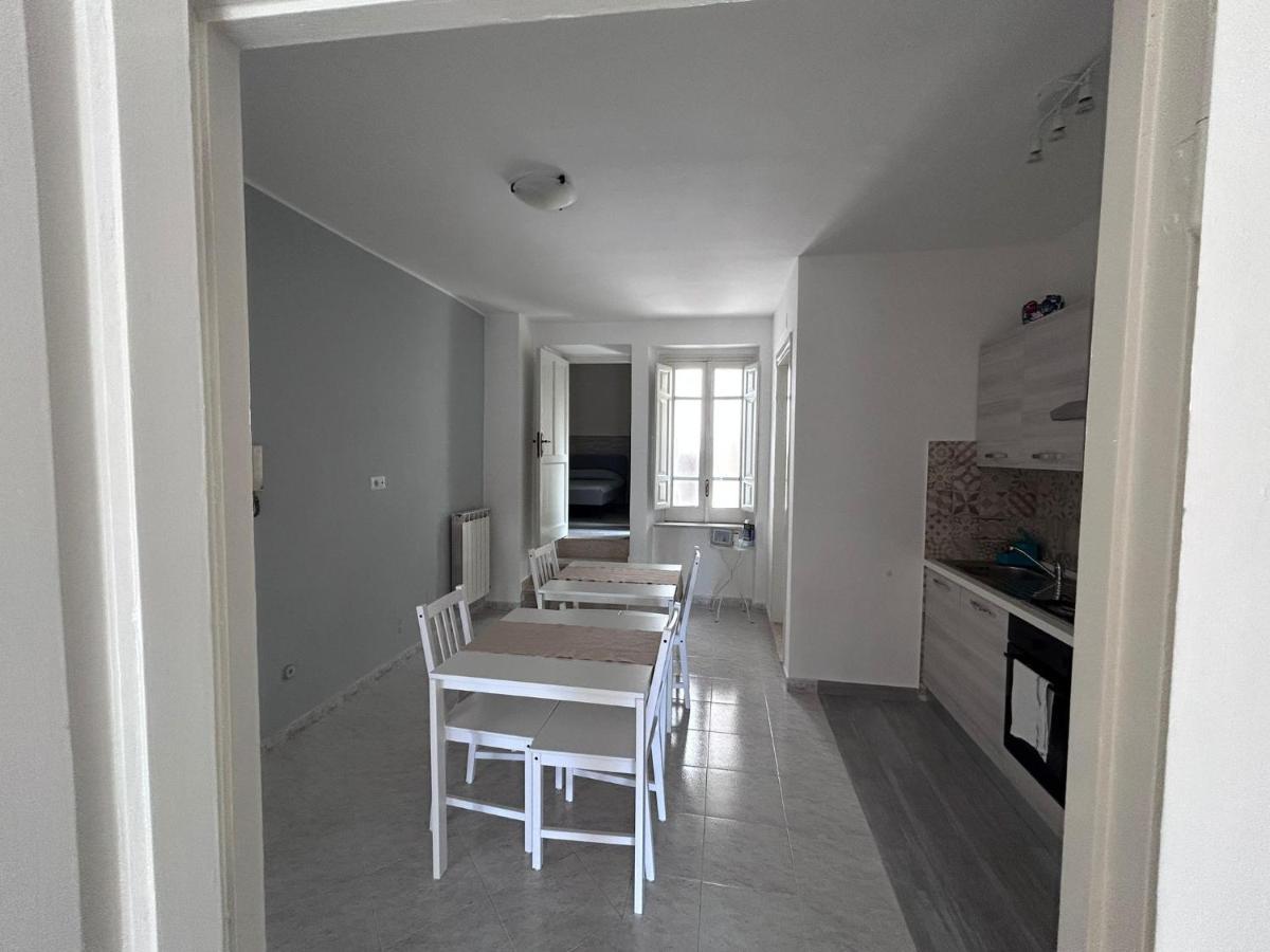 Appartamento Il Nido delle Rondini Formia Esterno foto